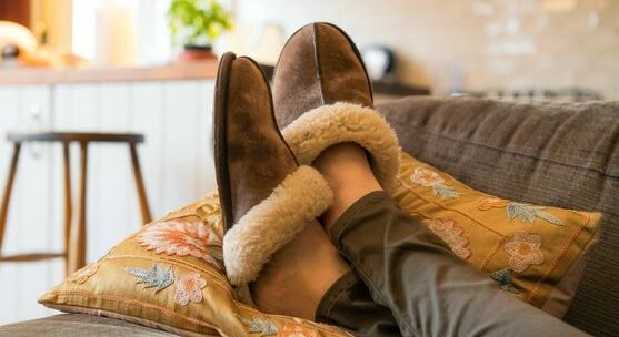 Zapatillas estar en casa de hombre